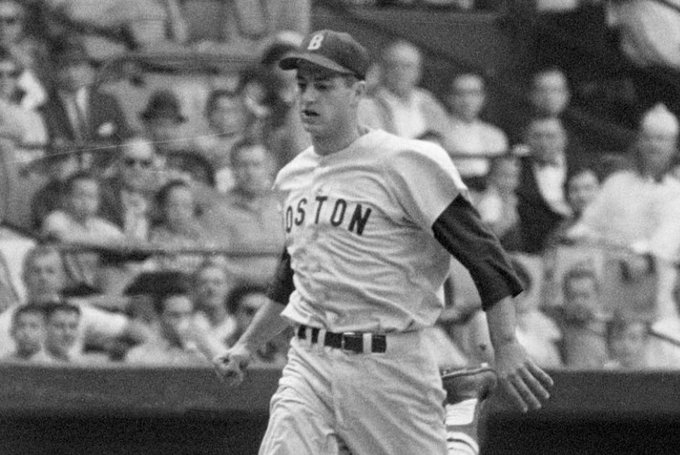 "I walked into the locker room and I saw was Al Kaline.
I looked across the room and there was Brooks Robinson and Elston Howard.
I was just 23-year old kid.
I was in awe.
I see Willie Mays and Roberto Clemente.
I spotted Stan Musial, who I idolized growing up as a kid.
I