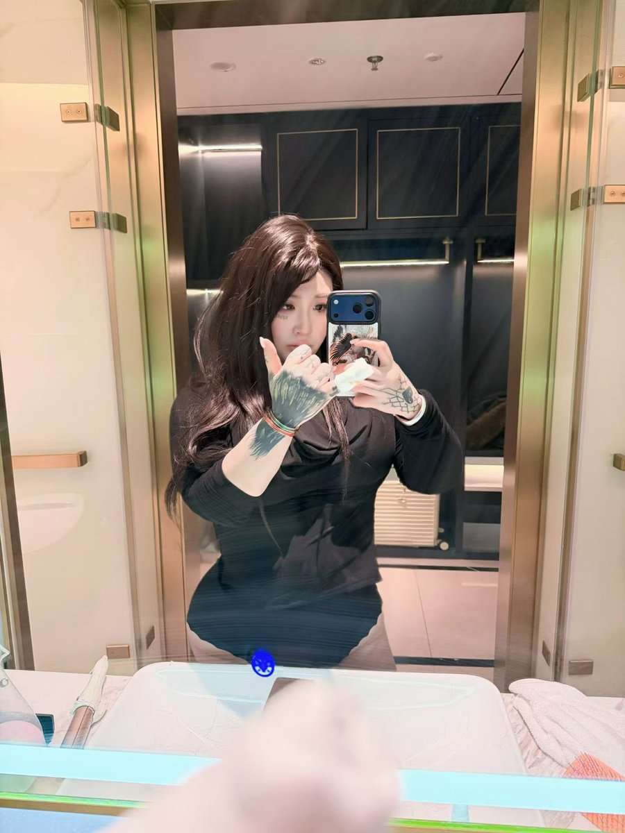 KiMRegina tweet media