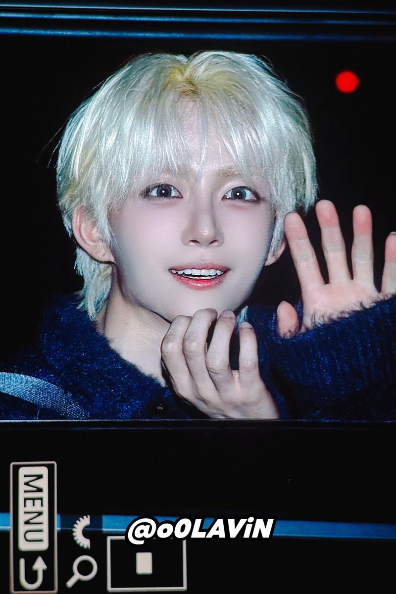 o0LAViN's tweet photo. 260226 엠카운트다운 퇴근

솔로 데뷔 너무너무 축하해🥳😻🍀💙

#LAVIN #래빈 #Animated
#사랑하고싶지않아 #JunkLove https://t.co/hFF655oyPl