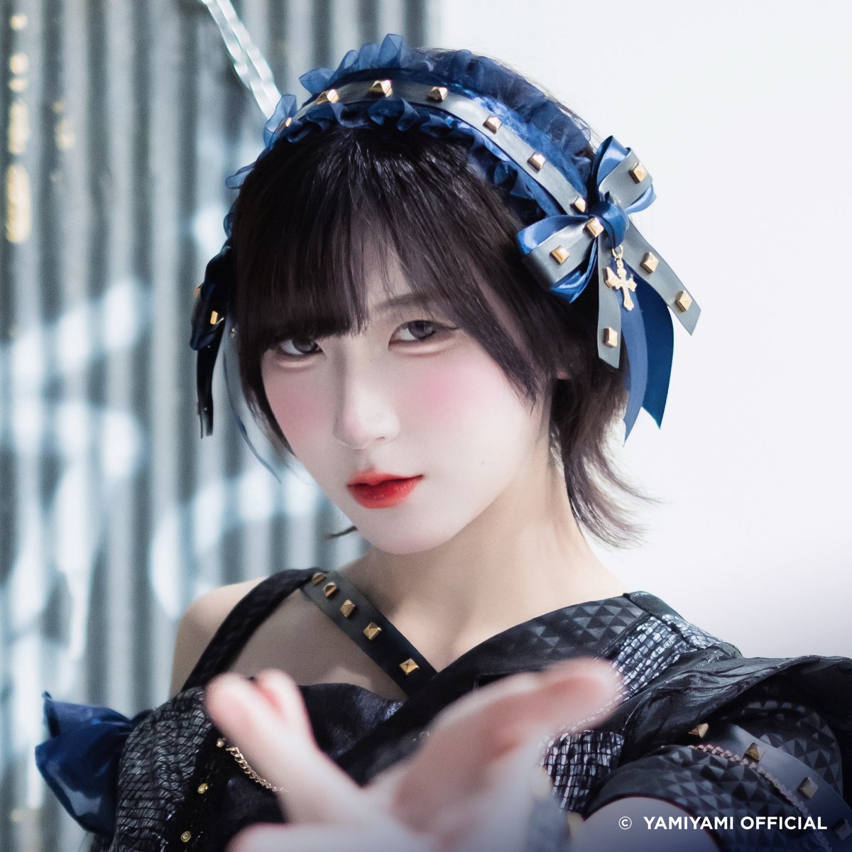 มาแล้วยามิ  ซิง 8
แสงแสบตา  ฟ้าฟาด
เทพผงาดสู่  บาดาล
ส่งสัญญาณ  เปรี้ยงเปรี้ยง!

#YamiYami 8th Single มาแล้วจ๊าบบ
เจอกันมันส์ ๆ เสาร์สุดท้ายของกุมภานี้ ⚡️
ที่งาน Yami no Kaminari @ Union Mall 4th Fl. !

เปรี้ยง เปรี้ยง เปรี้ยงงงง !!