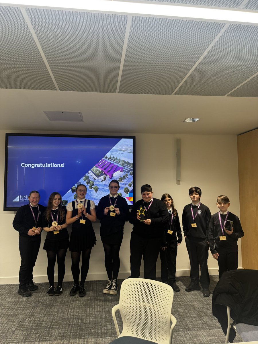 Mrs Nelson📚🔨💡 tweet media