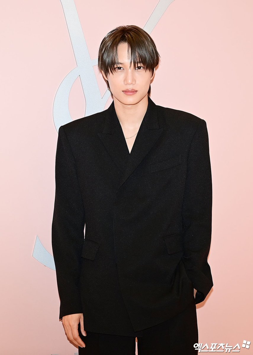[INFO] 260226

KAI attends a YSL Beauty pop-up event at the Shinsegae Department Store Gangnam branch.

#KAI #카이 #YSLBeauty #KAIxYSLBeauty