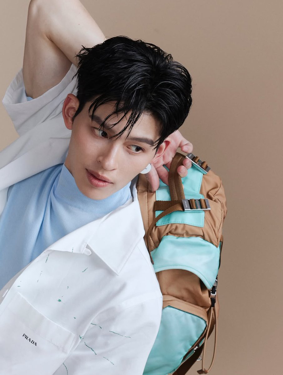 ppnaravit_home's tweet photo. แพ้ให้เธอทุกทางแล้วจริง ๆ เหมาะสมยิ่งนัก 

So proud of you @ppnaravit 😭😭

POND PRADA FW26 IN MILAN

#PradaFW26xPond https://t.co/t2EepXfbWc