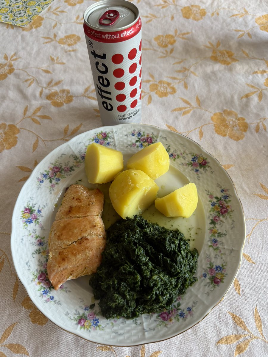 FRD490's tweet photo. Lunch
#lunch #effectenergy https://t.co/yIMVcqOCso