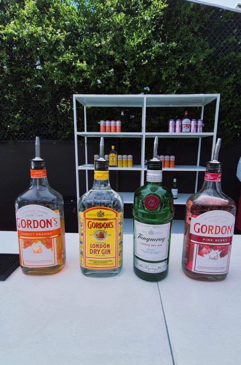 Zee_mazibuko's tweet photo. Gin Kulcha? Wine? Whiskey? Whatever Kulcha, Tops has it and itโs so cool #TopsTurnUpEpic
#TOPSatSPAR https://t.co/sU4MyZTL4K