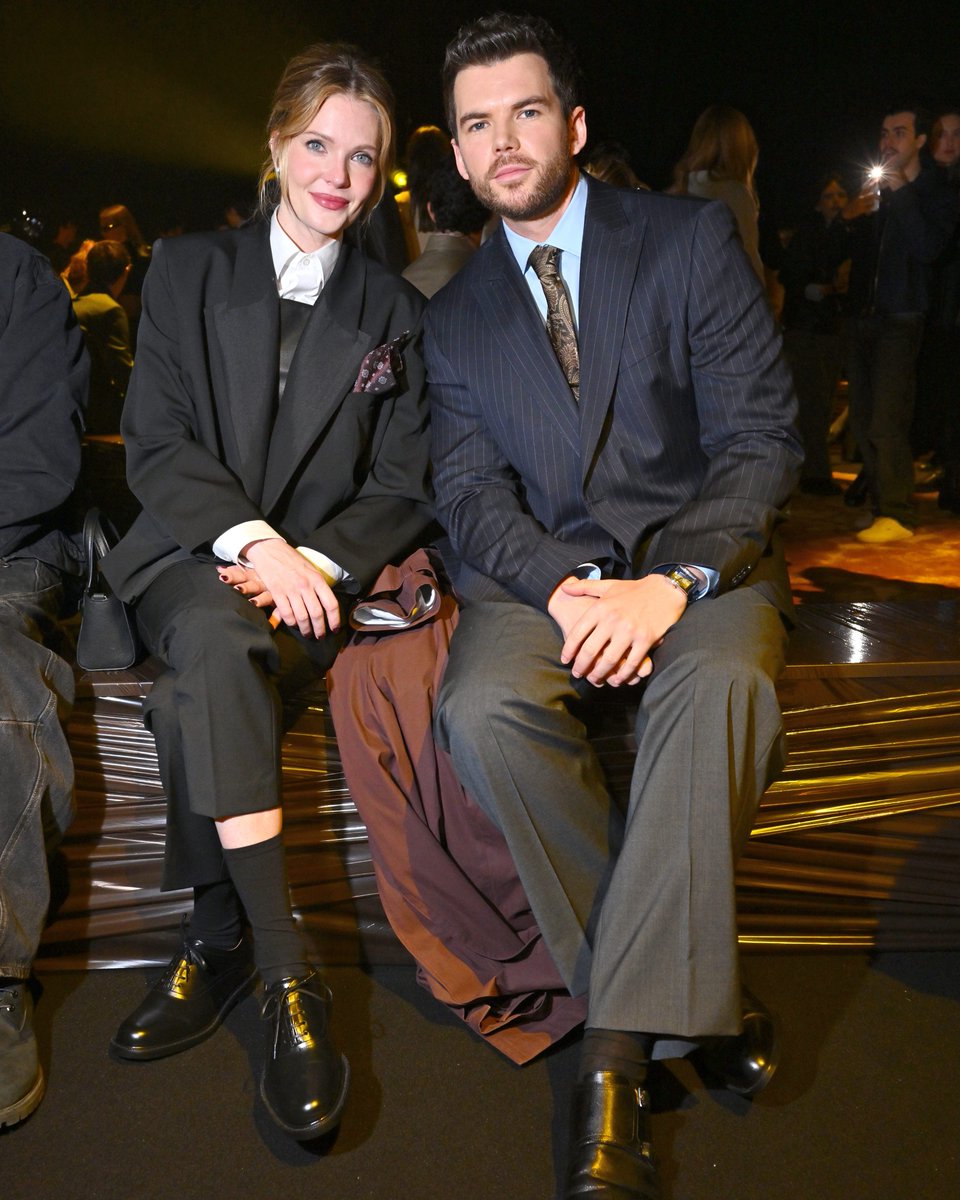 #Bridgerton's #LukeNewton and #MeghannFahy Attend The BOSS AW26 Show at #MilanFashionWeek: britishvogue.visitlink.me/R7lcxk