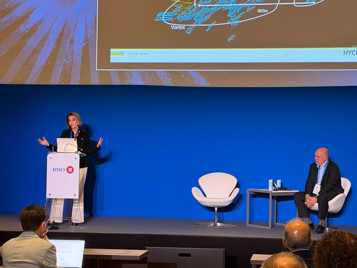 Diane Garrett tweet media