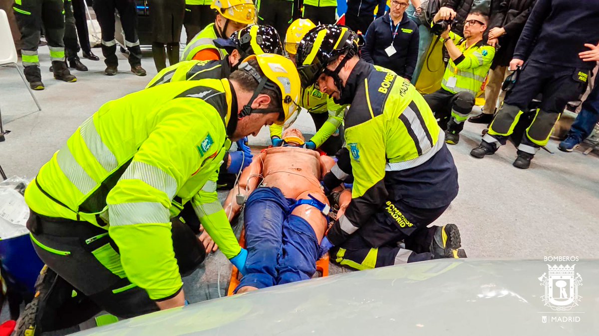 Bomberos Madrid tweet media