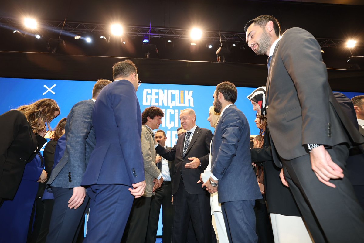 UASonay's tweet image. ALLAH seni başımızdan eksik etmesin ❤️ #NiceYıllaraReis