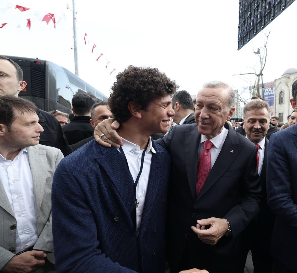 UASonay's tweet image. ALLAH seni başımızdan eksik etmesin ❤️ #NiceYıllaraReis