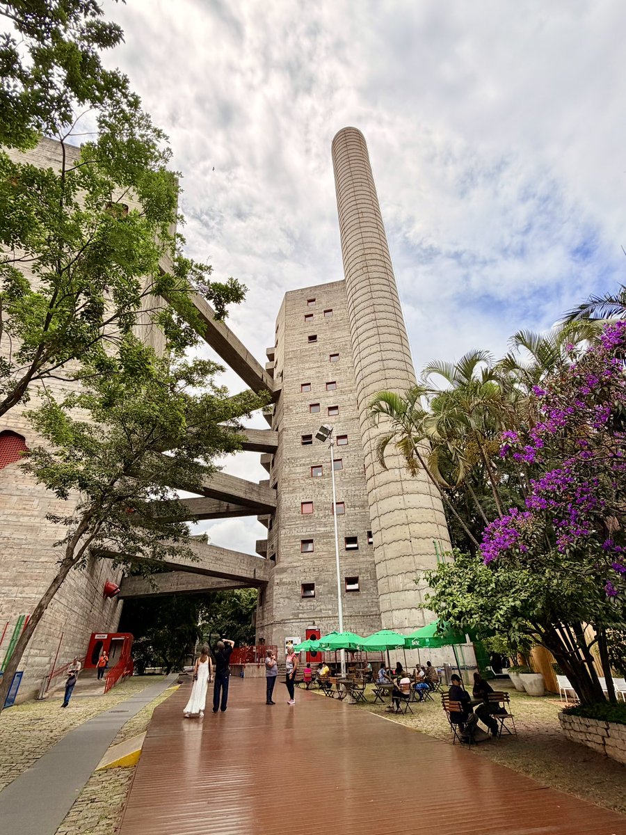 garrrish's tweet photo. I saw that first building on my trip to São Paulo. it’s a community center with multiple gyms, gallery spaces, art studios, offices, a cafeteria, a library, a theater, a coffeeshop, outdoor and indoor lounging space, and an Olympic swimming pool. all for free or low cost! https://t.co/rdYNOQ18Qr