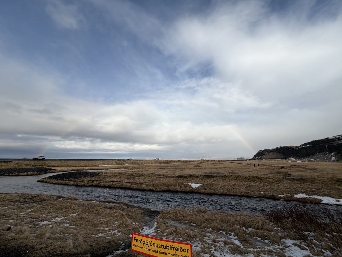 🇮🇸🌈