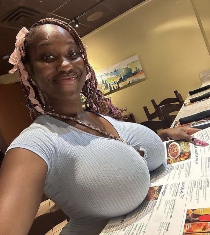 Movie Girl tweet media