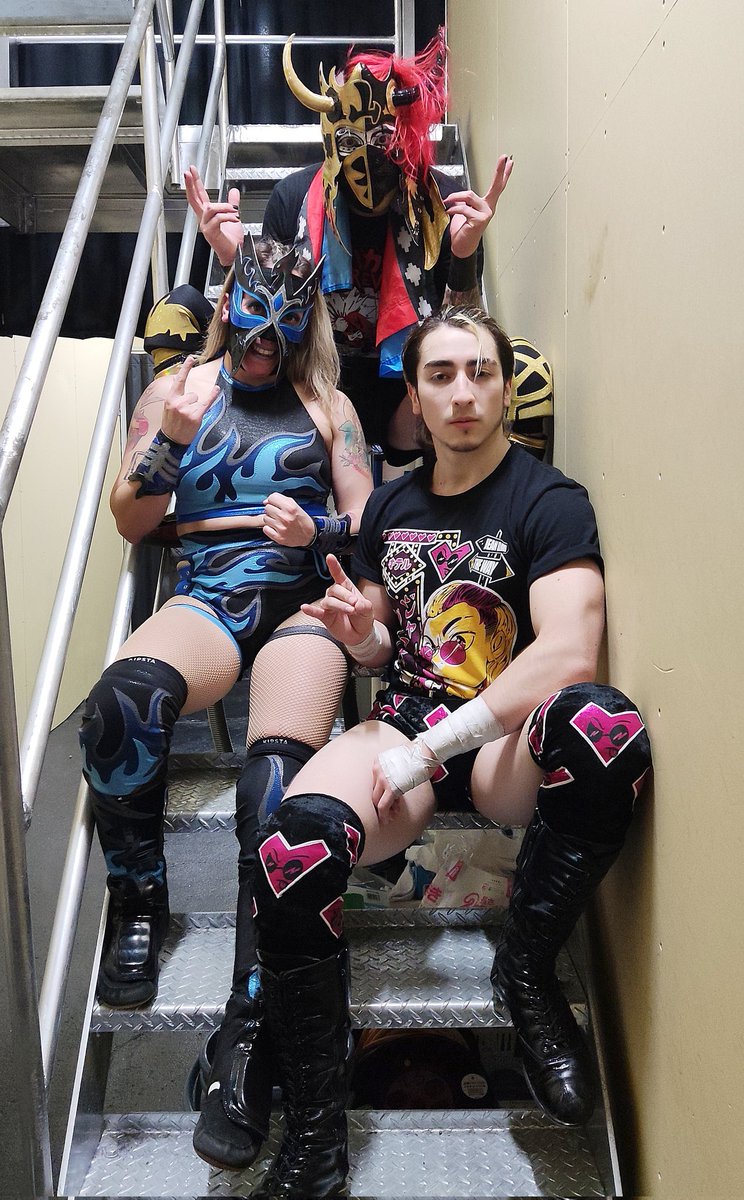 FOREVER LOSERS

でも、闘志は消えない。心の中に闘志が残っている限り、私たちは再び立ち上がり、さらに強くなる！彼らが、自分たちの世界からそう遠くない新しい世界で、全力を尽くしてここまで来られたことを、本当に嬉しく思います。

<a href="/SaraPhoenix93/">SARA PHOENIX</a>
<a href="/JeanBravo_exe/">Jean Bravo</a>

<a href="/chocopro_jp/">チョコプロ レスリング</a> 
<a href="/chocopro_pw/">ChocoPro wrestling🍫</a>