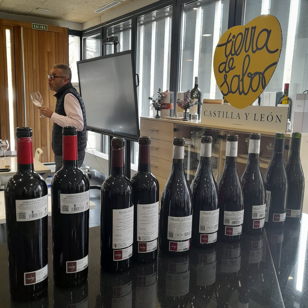 D.O. Cigales tweet media