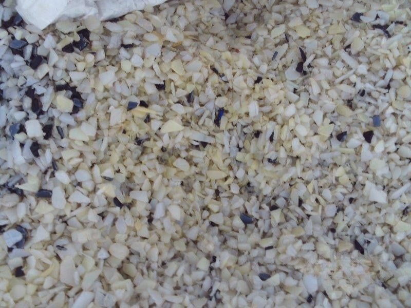 InterplasRecycl's tweet photo. HDPE Extension Regrind produced from recycled plastic. Clean, processed material ready for reuse in manufacturing. Bulk supply available.

#PlasticRecycling #HDPE #RecycledHDPE #Regrind #CircularEconomy #Sustainability https://t.co/VEWgaNz6fb
