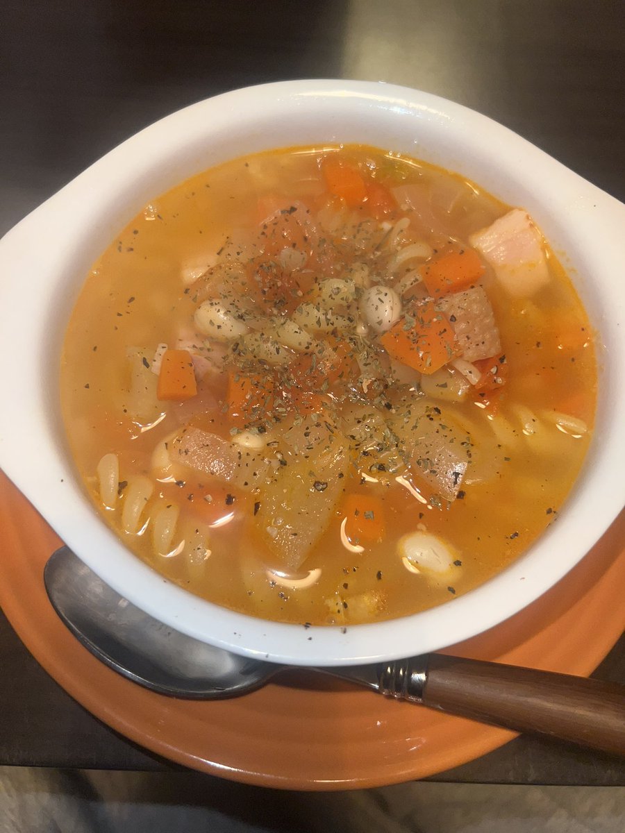 watashihadashi's tweet photo. 今日は時間があったから家でひっさしぶりに料理作った✌️ https://t.co/XNC4NBY5aU