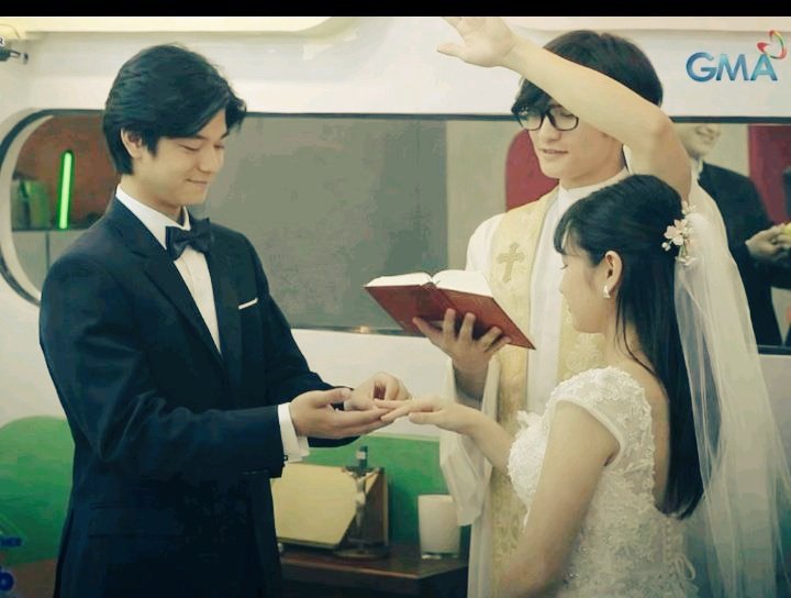 Ang gaLing ng nag EDIT ahaha 🤣 ... 
tapos feeL na feeL pa ni Joaquin mag pari LOL 😬 

#AshleySarmiento #MarcoMasa #AshCo