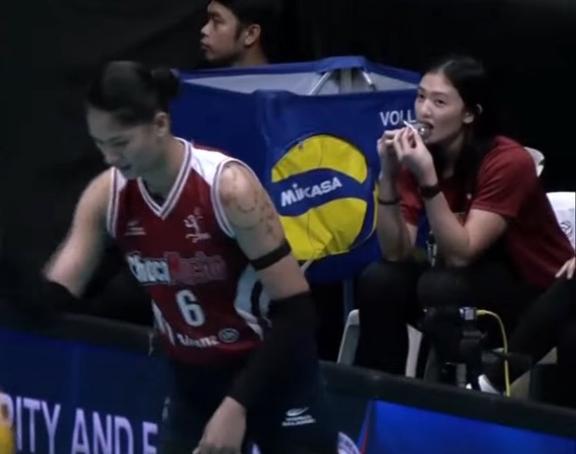 QueenHellaxx's tweet image. Kain na kain naman si Maddie!! 😂🍫

#chocomuchoflyingtitans