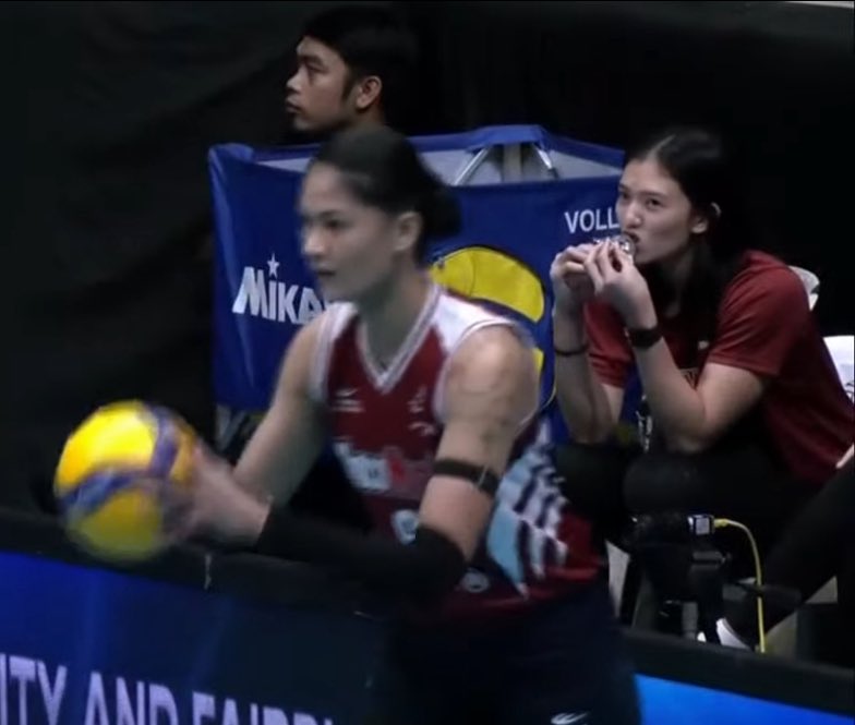 QueenHellaxx's tweet image. Kain na kain naman si Maddie!! 😂🍫

#chocomuchoflyingtitans