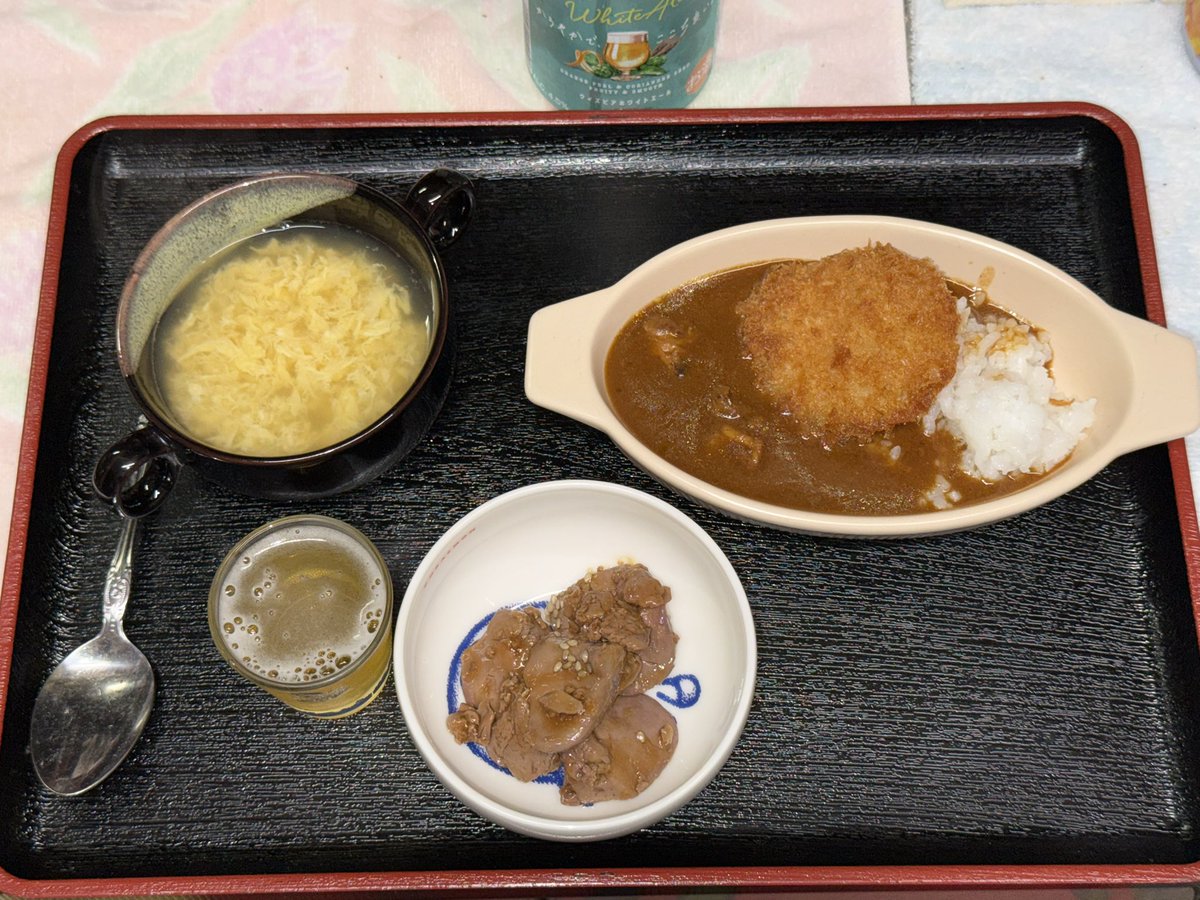 clover4_subaru's tweet photo. 20260226
#今日の夕飯とお酒
今夜はレトルトカレーにスーパーの #ヒレカツ をトッピングして #カツカレー あとは、作り置きの #銀杏入り玉子スープ 
今夜のお酒は #SAPPORO #Whitebeer を #コパドア #銅タンブラー で戴きました❣️\(//∇//)\ https://t.co/IzV0JZCujL