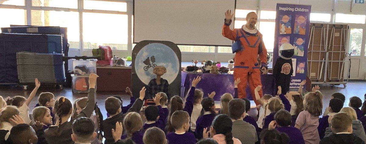 I want to go to space tweet media