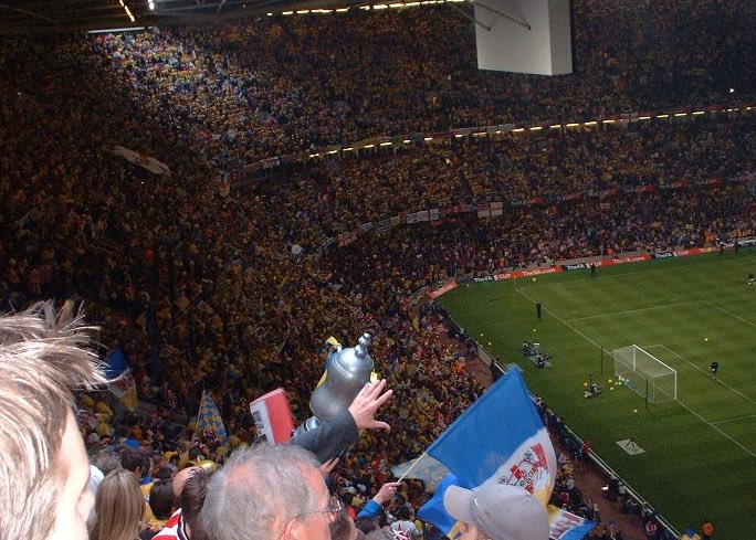 When the Millennium Stadium hosted finals whilst Wembley was being rebuilt 😍
