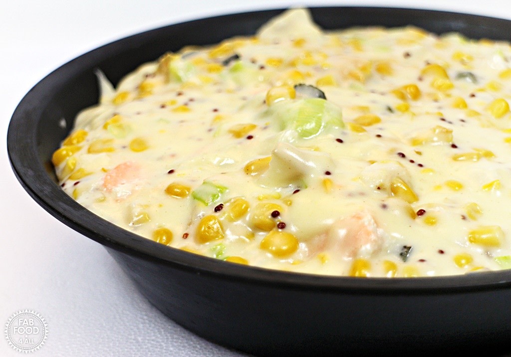 FabFood4All's tweet photo. Craving comfort food? Try our Cheesy Fish Chowder Pie! With a mix of fish pie mix, sweetcorn, leek, and cornichons in a cheesy sauce, this dish is a true winner. https://t.co/nPRHa8IZJN #ComfortFood #CheesyPie #recipes https://t.co/EjcYAN4KgQ