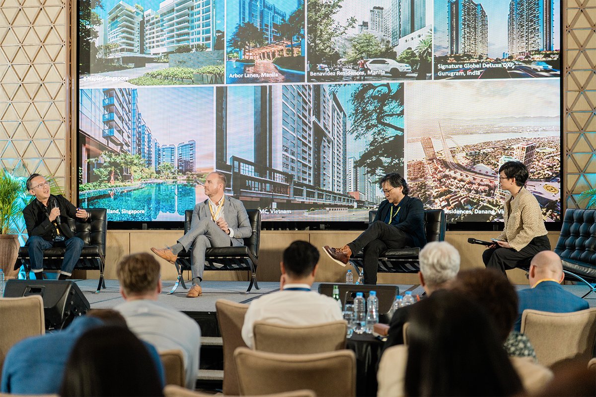 Aedas's tweet image. Aedas Principal Arrizky Magetsari speaks at ULI Philippines Emerging Trends in Real Estate Trends Conference on ‘Global Ideas, Local Soul’, sharing how Aedas contributes to building resilient communities through thoughtful design solutions. 

#Aedas #architect #architecture