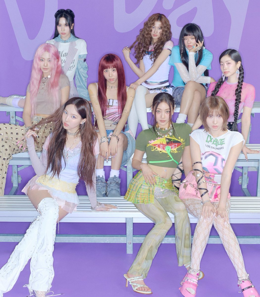 PopStats07's tweet photo. TWICE was the Most streamed K-pop girl group on Spotify yesterday, earning 5.67 M streams. https://t.co/F5iTfvrK7P