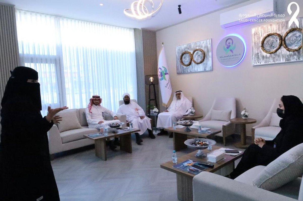 SaudiCancerF's tweet photo. 📸

لقاء ودي في قاعة نهار السعادة يجمع منسوبي جمعية #السرطان السعودية

مع الرئيس التنفيذي لجمعية بنان للتأهيل المهني لذوي الاعاقة والظروف الخاصة د. مجدي الشريف و سفير جمعية بنان د. الشريف الطيب أبو الكسائي للتعرف أنشطة وبرامج #الجمعية الخيرية https://t.co/MNf1daBd0Y