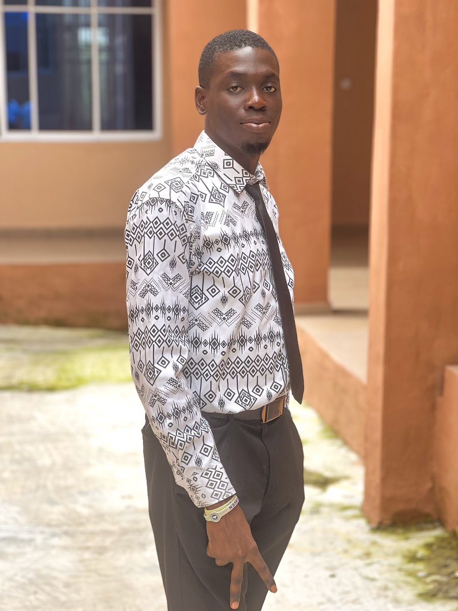 Ikudabo_Josh's tweet photo. Hi my name is Joshua

A creative graphic designer that creates visual designs that help your brand 10x it's sales, send a DM https://t.co/CVirAPnGem