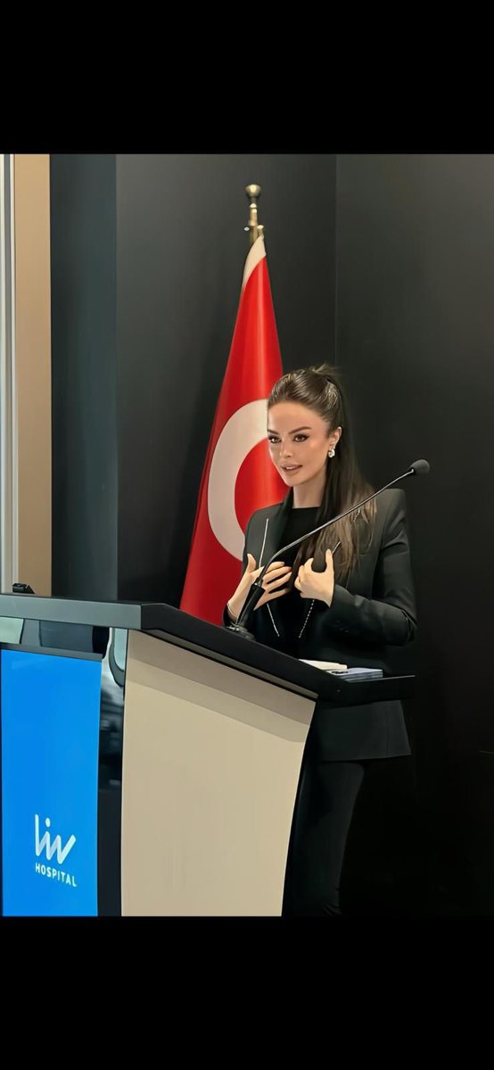 livhospital's tweet photo. Bugün Liv Hospital Vadistanbul’da gerçekleşen Gebelik Okulu’nda, anne adaylarımızla bir araya gelerek hamilelikten doğuma ve doğum sonrasına uzanan bu özel yolculuk hakkında samimi ve değerli paylaşımlarda bulunduk. https://t.co/G5Tk6HZm4R
