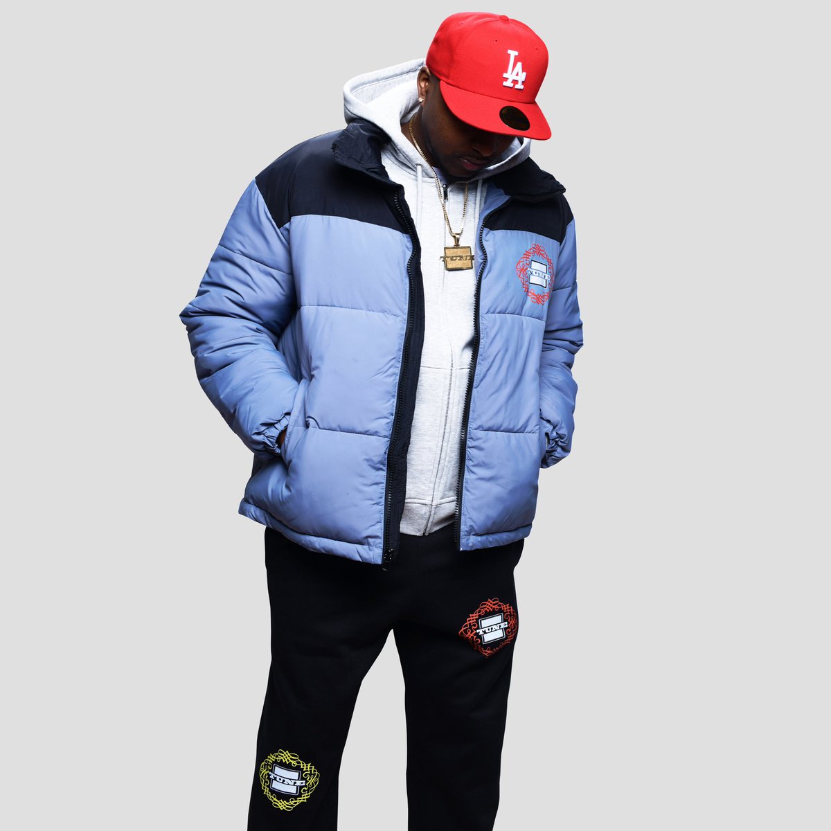 TUNEXHEADS's tweet photo. PERFECT DAY TO SHOP WIT US 🚦 https://t.co/kFRMW8Jdht