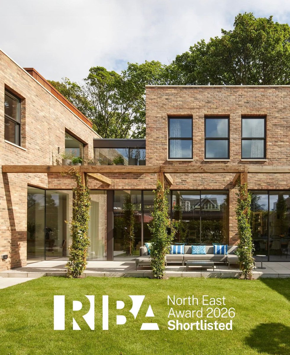 Walter Thompson's tweet media