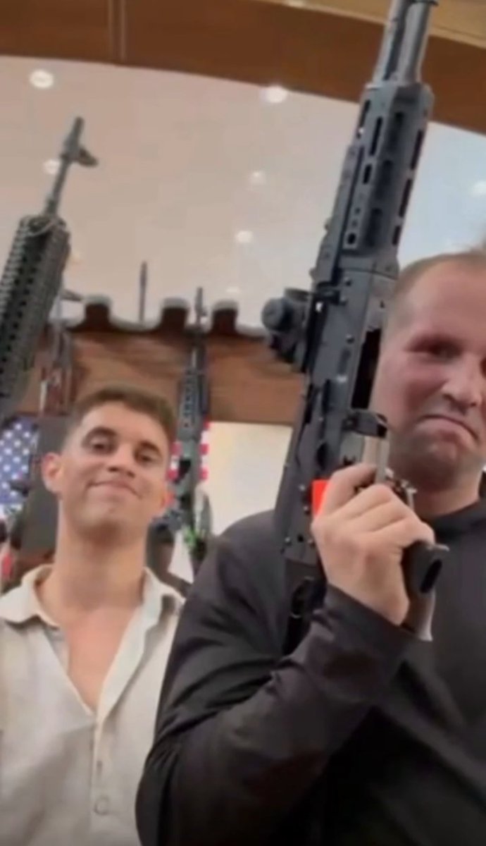 🇨🇺 Estos son Ledián Padrón y Cristian Acosta: 2 de los angelitos trumpistas que venían ayer en una lancha hacia Cuba. Se prepararon meses atrás para ejecutar esta acción. De "civiles" los trata la prensa internacional.