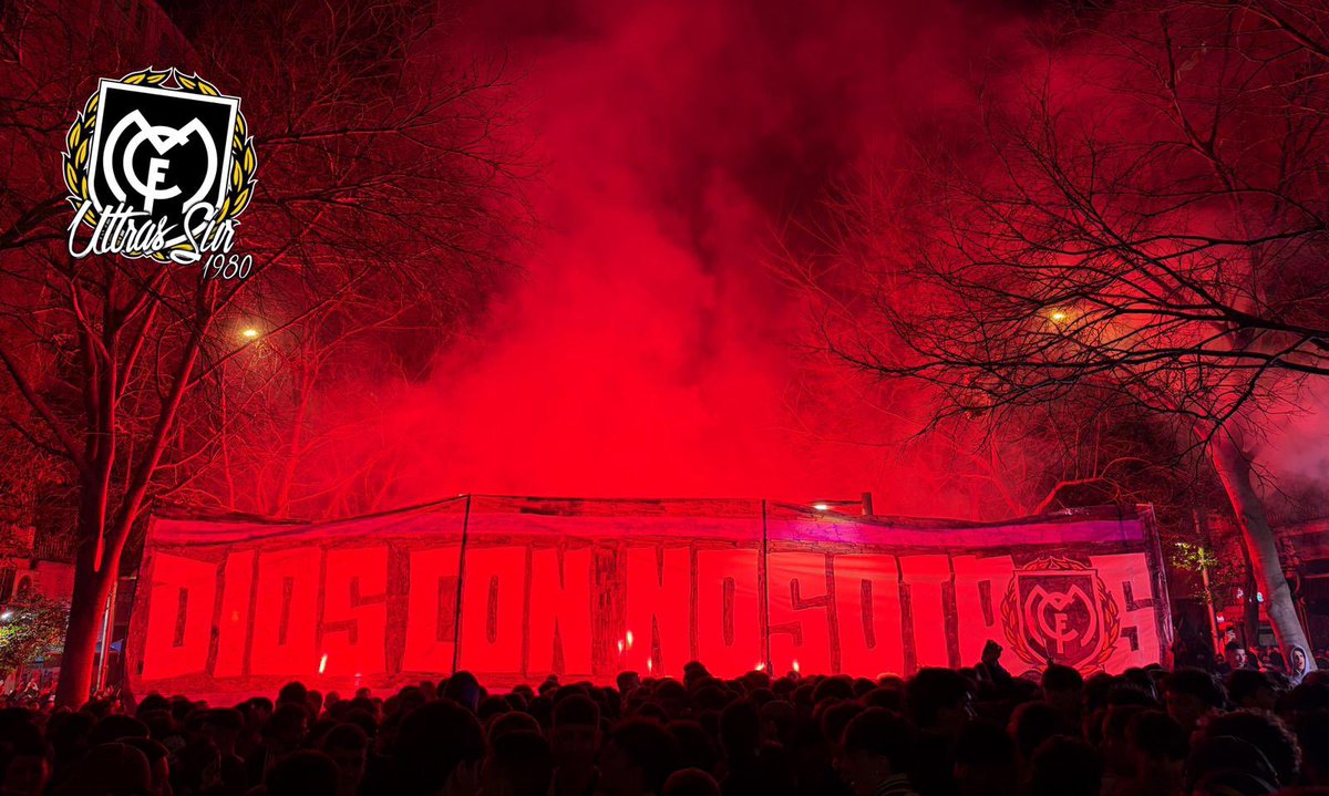 ¡Dios con nosotros!
#UltrasSur #SiempreFieles #MarcelianoSantamaría🔥