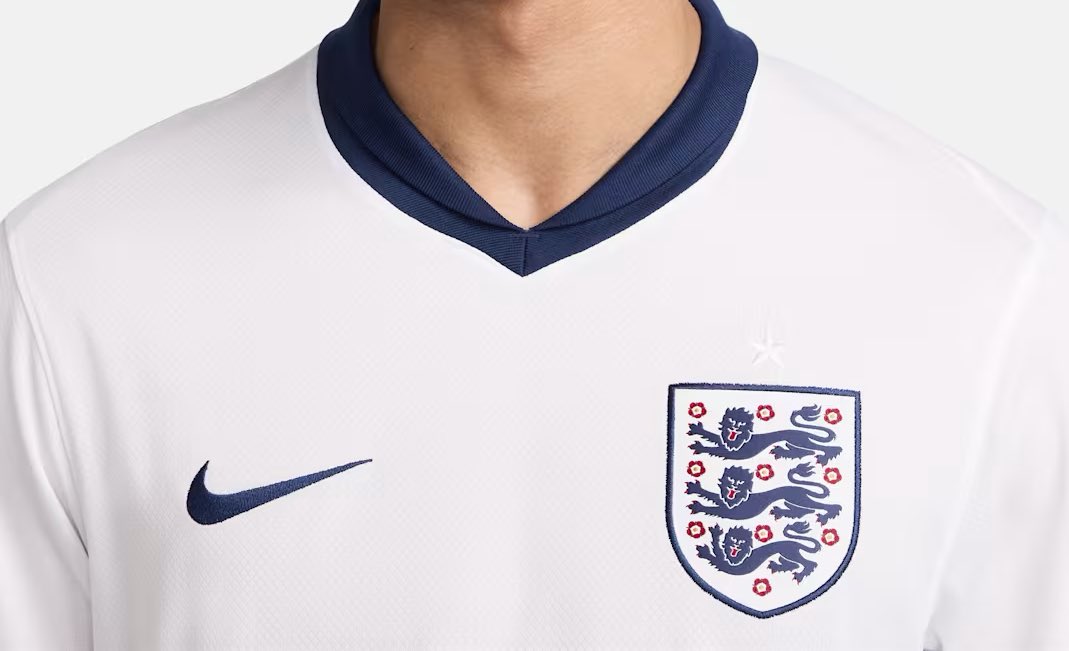 ClothingDealsGB's tweet photo. Get World Cup ready 🏆

Nike England Kits &amp; Apparel 40-50% OFF!

Ad 👉 https://t.co/4VlkmOjN10

Adults and kids available https://t.co/54gGMv0TNL