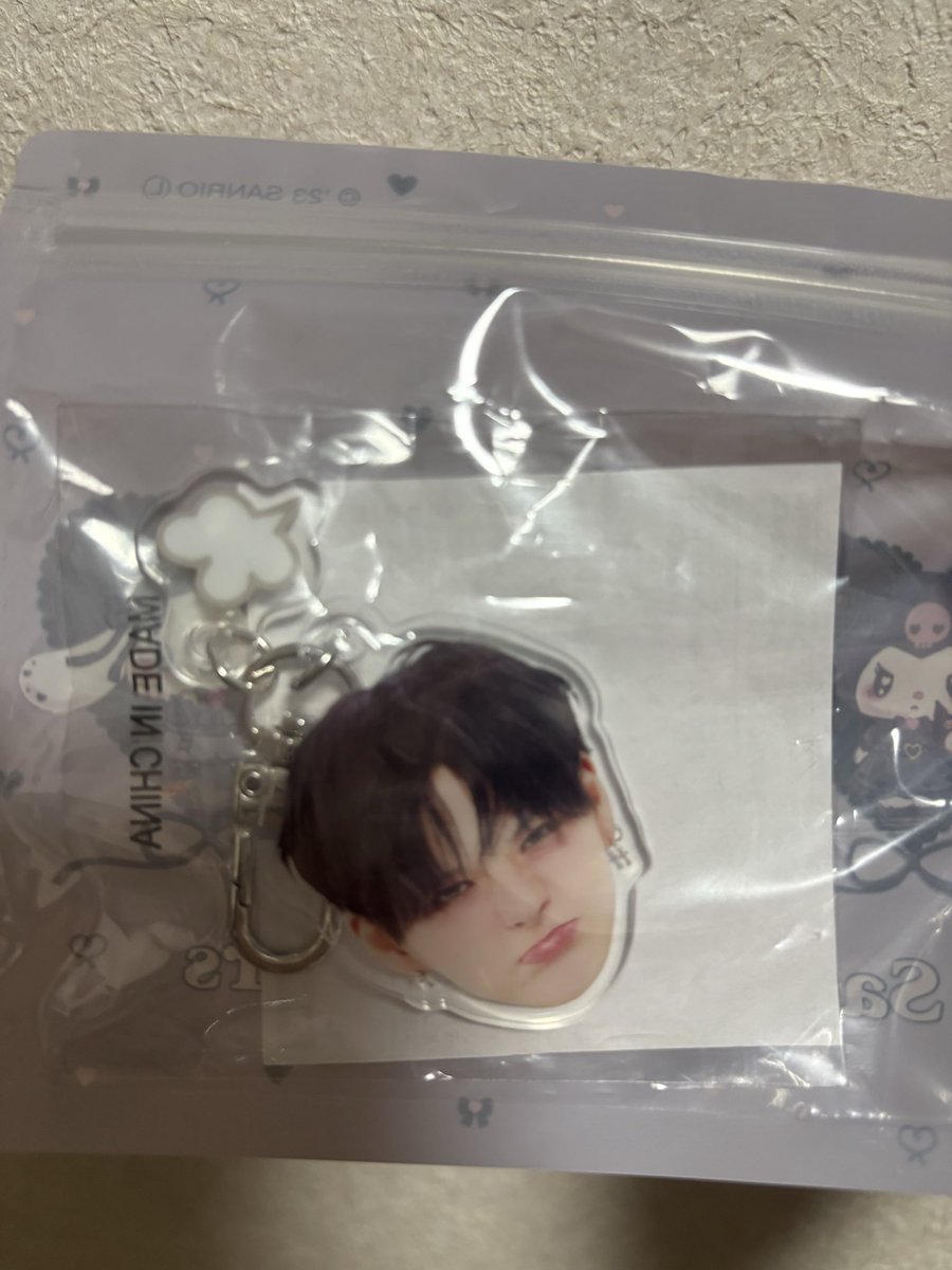 treasure0939's tweet photo. TREASURE カプセルトイ 交換 買取 

譲   ヨシ（怒）

求   ジュンギュ（喜）（怒）

郵送での交換希望です📮´‐
お気軽にお声掛けください！！ https://t.co/dY01C7RzIg