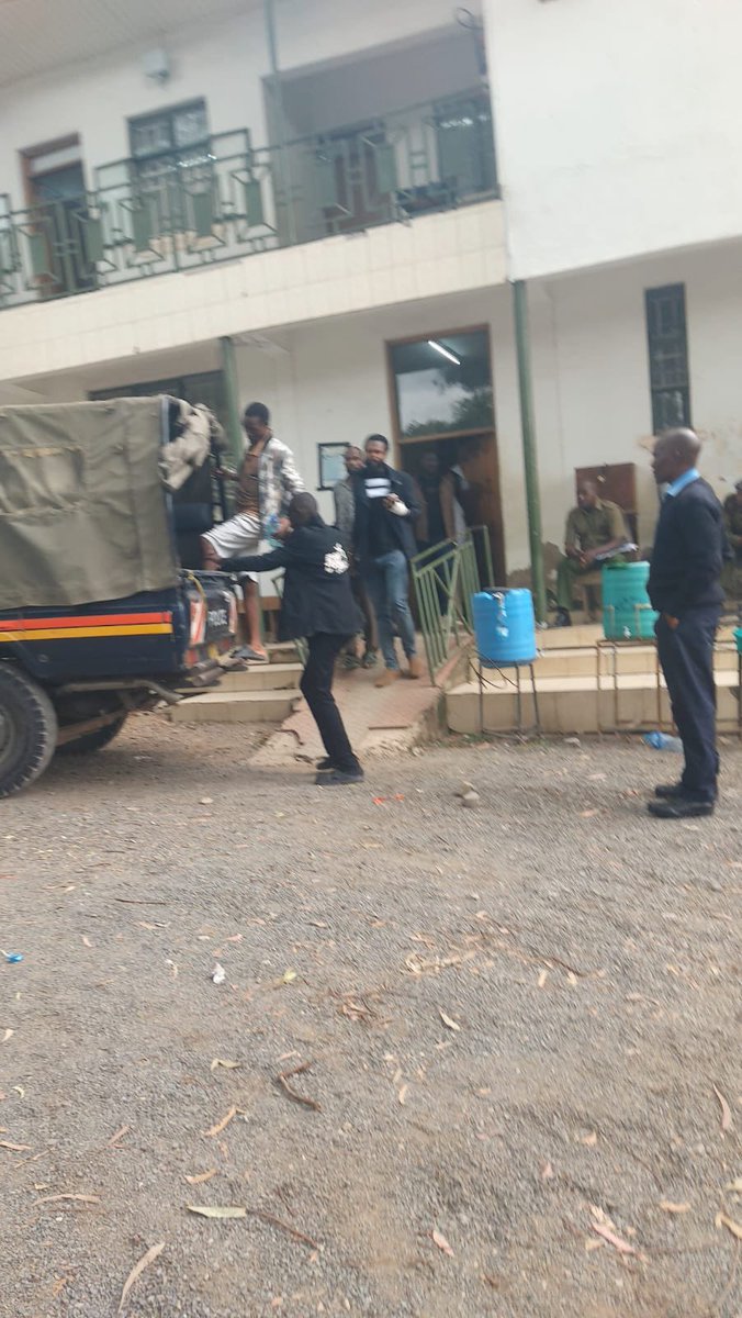 BookerBiro's tweet photo. Booker Ngesa has been transferred to Kitengela Remand Prison with a broken arm. The court has acted with open hostility, denying him both cash bail and urgent medical care. This is not justice. This is political persecution. https://t.co/B21rR5tfMZ