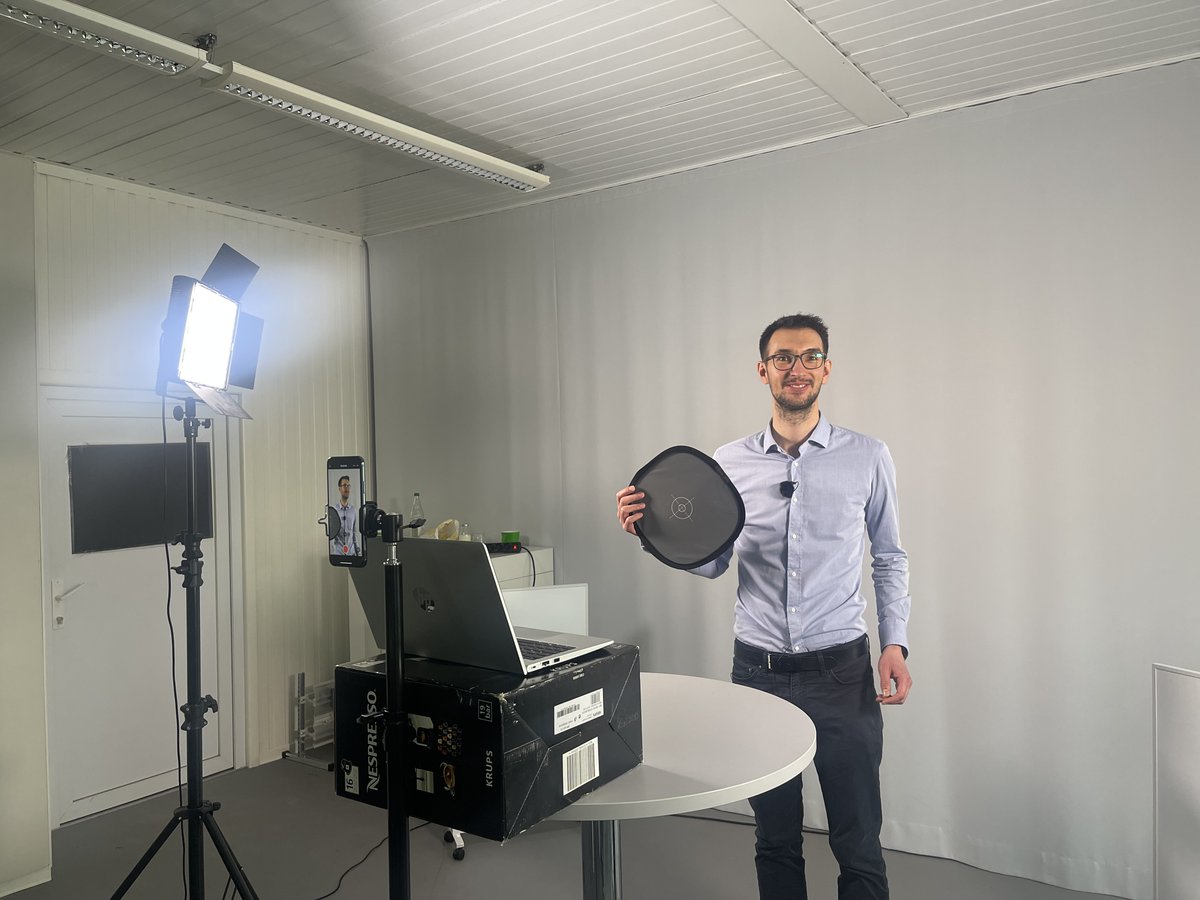 Behind the Scenes 🎥: In the Telestar srl interview, Daniel Haag, Global Product Manager Inside Cabinet, talks about the LOCC-Box and intelligent current control.