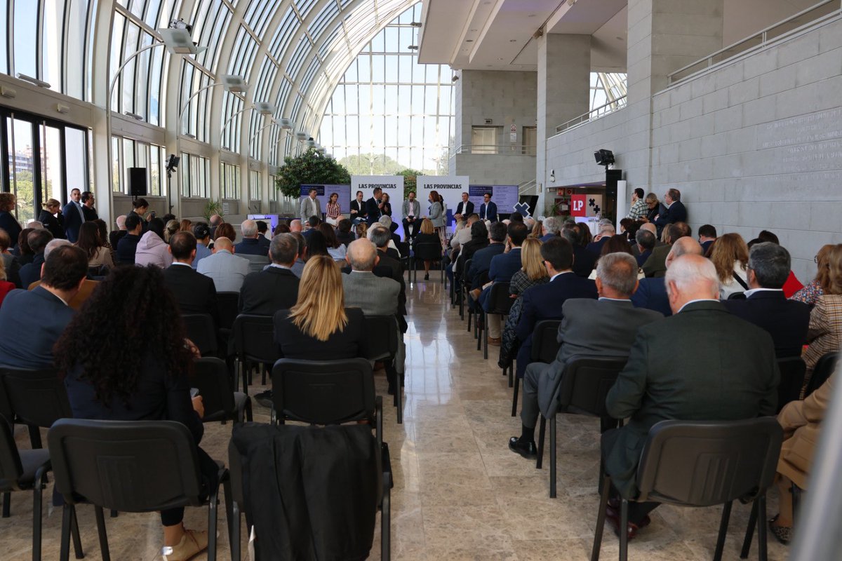 Corts Valencianes tweet media