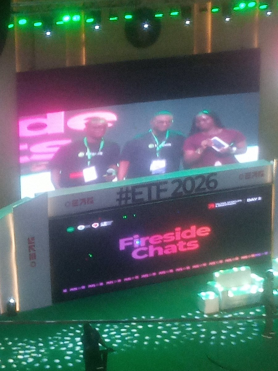 Bionvic419's tweet photo. #degxifi
#enugutechfest https://t.co/hZVNlZMxZj