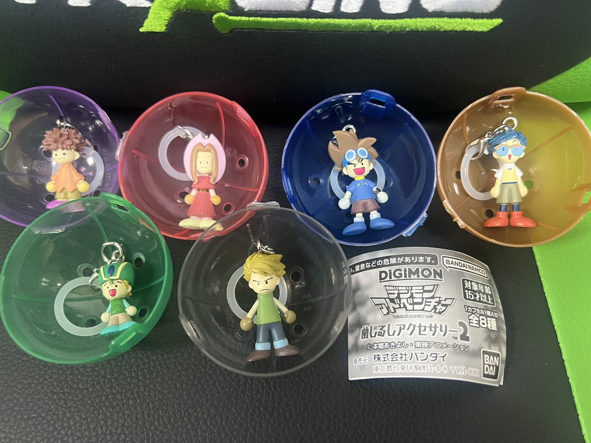 fullcanmini4wd's tweet photo. デジモンアドベンチャー
めじるしアクセサリー2

ストレートコンプ目指して8回回しましたが…🔵と⚪️がダブりました💦
カプセルの色…🟠が丈 🔵が、太一、⚪️がヤマトだったから太一とやヤマトがダブりでヒカリと空が出なかった😔 https://t.co/md1vNIUfxv