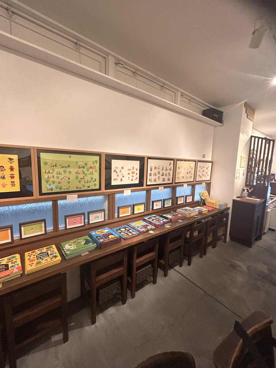 chihirars's tweet photo. 『わたしがすきなもの』（アリス館）原画展、
連日たくさんの方にご覧いただき、ありがとうございます。

明日が最終日です。
12時ー17時まで在廊しています。 https://t.co/YvLLExKmwS
