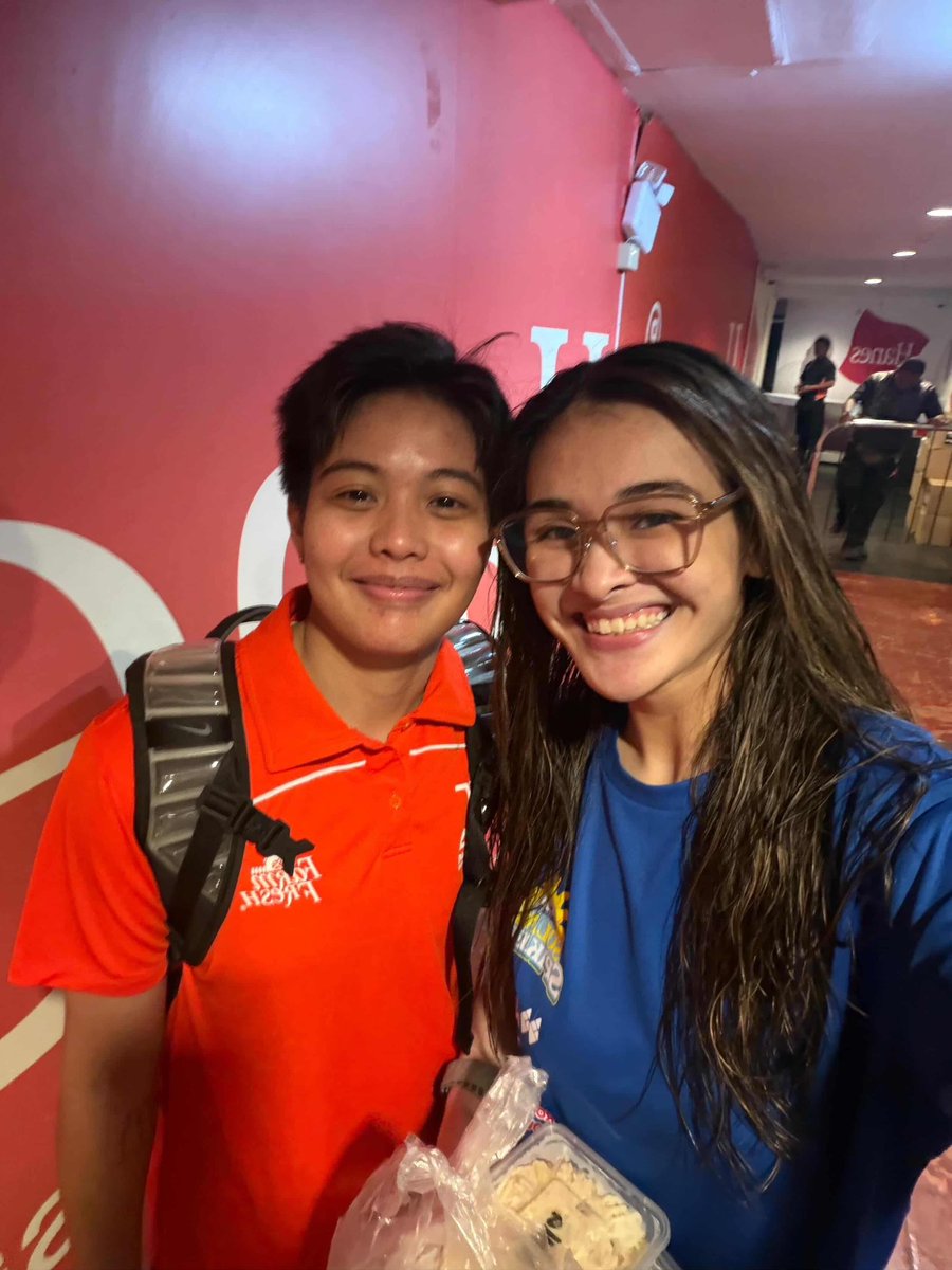 gals galang tweet media