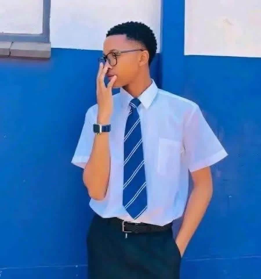 donsethbeat's tweet photo. Just a few months ago, this b0y’s picture trended on the streets of social media , and I watched in amazement how most women were praising his s3xùal prowess. 

I was shocked that even some people I respect on this app, who ordinarily should know better, were in different comment https://t.co/yKv8WGx2qZ