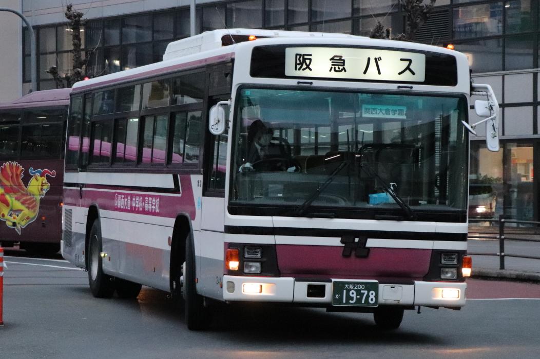 2026年2月24日 阪急バス ○茨241 撮影地：阪急茨木市駅西口バス乗り場