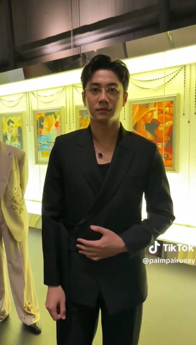 แล้วทำไมแจมไม่ใส่ต่างหูให้มันเข้าคู่กันดีๆ