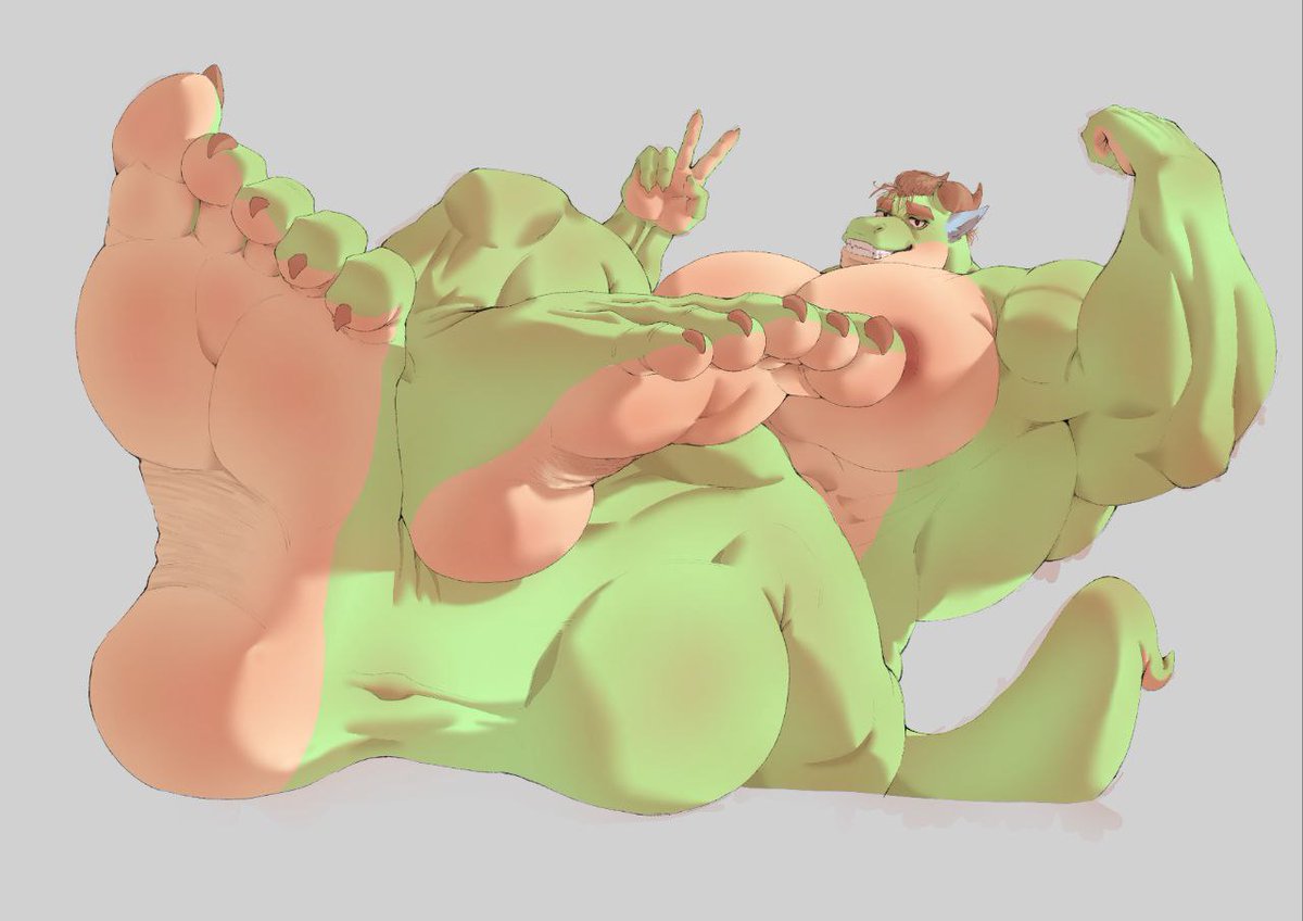 cake_900238's tweet photo. Patas 🐾
#footfetısh #furry #bara #musclefurry #furrybara #gay #paws #foot #patas #dragon https://t.co/ylxOoN9isq